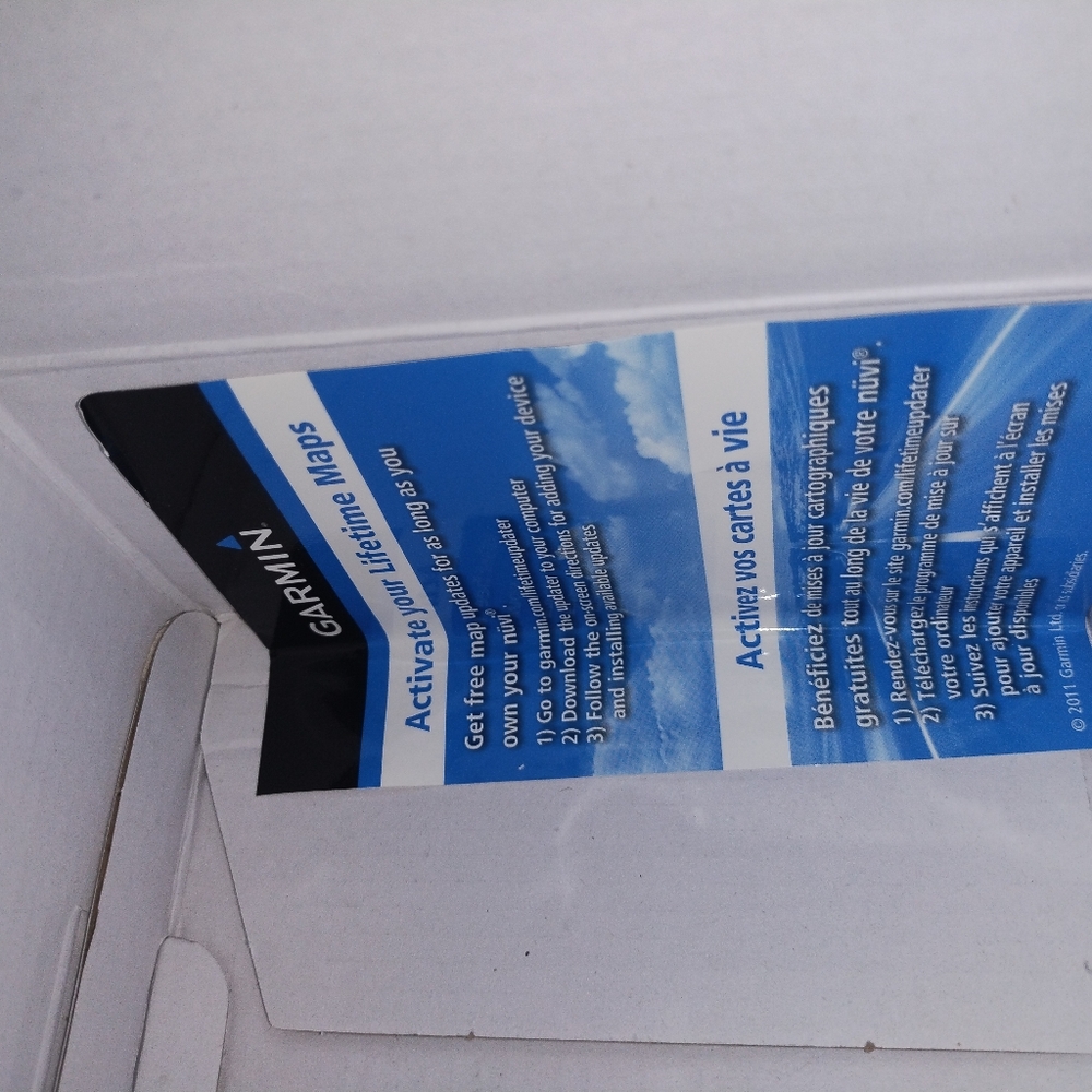 Garmin nüvi 1390LMT GPS Navigator Lifetime Maps & traffic. New OBO - Picture 11 of 11